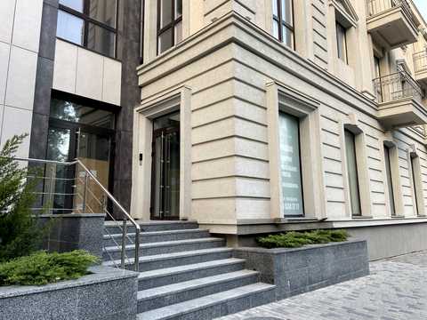 коммерческая по адресу Староказацкая ул. (Комсомольская), 52