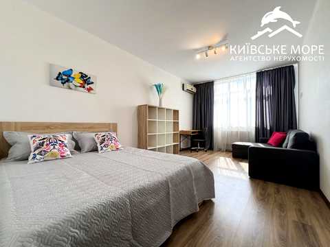 квартира за адресою Воскресенська вул., 16