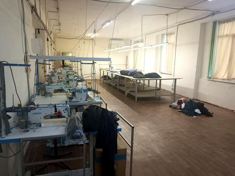 комерційна за адресою Дмитра Іванова вул., 33