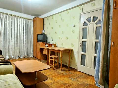 квартира за адресою Шкільна, 16