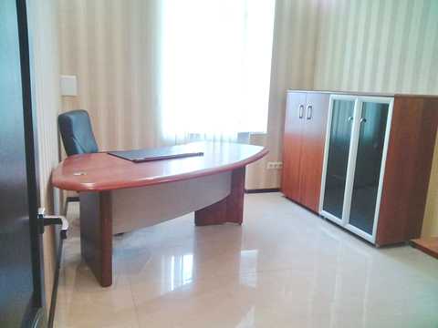 комерційна за адресою Саксаганського вул., 44