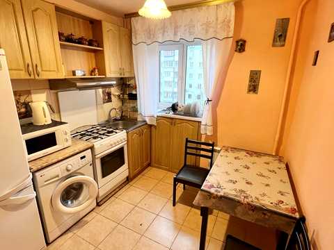 квартира за адресою Євгена Коновальця вул. (Щорса), 15