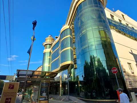 комерційна за адресою Пирогова вул., 23 Б