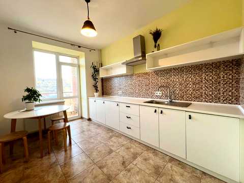 квартира за адресою Черкаська вул., 4