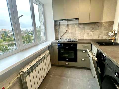 квартира за адресою Ентузіастів вул., 7