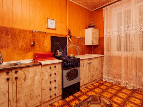 квартира за адресою Комарова, 40Б