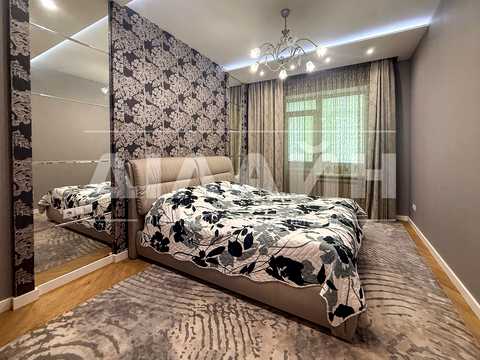 квартира за адресою Українська вул., 5-А