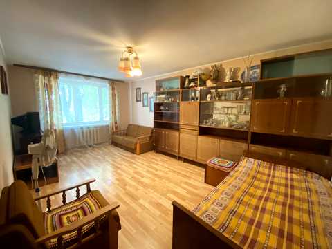 квартира по адресу Героев Майдана ул. (Червоноармійська), 87