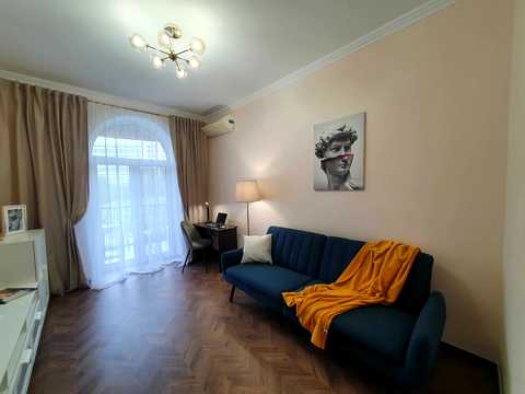 квартира за адресою Київ, Кловський узвіз, 15