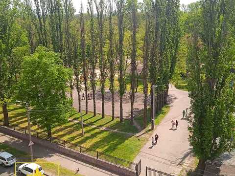 квартира за адресою 101-й квартал вул., 10