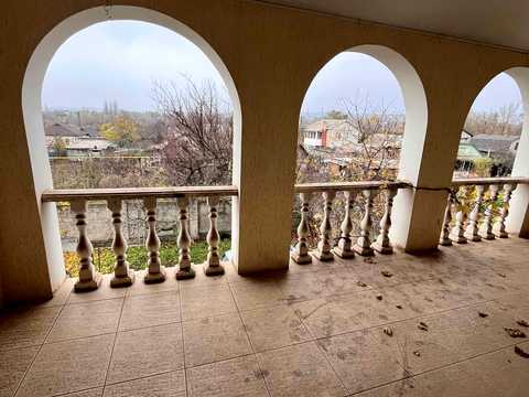 дом по адресу С. Васильченка, 8