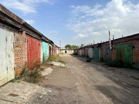 паркоместо по адресу Литовская ул. (Кирова), 2