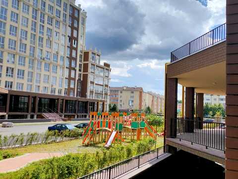 комерційна за адресою Богуславська вул., 5