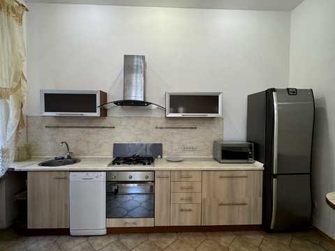 квартира за адресою Шота Руставелі вул., 34