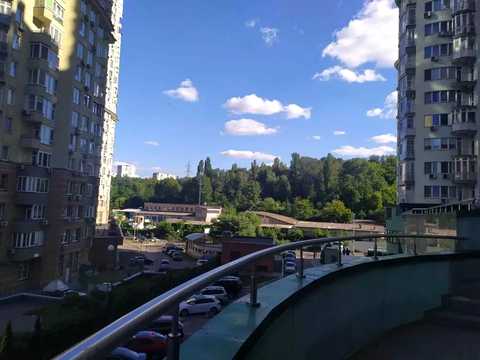 комерційна за адресою Генерала Шаповала вул. (Механізаторів), 2Б