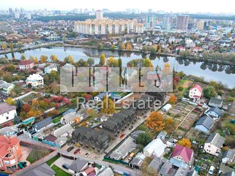 будинок за адресою Мальовнича