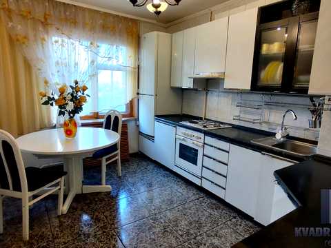 квартира за адресою Героїв просп., 4