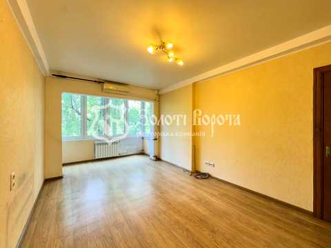квартира за адресою Зодчих вул., 34