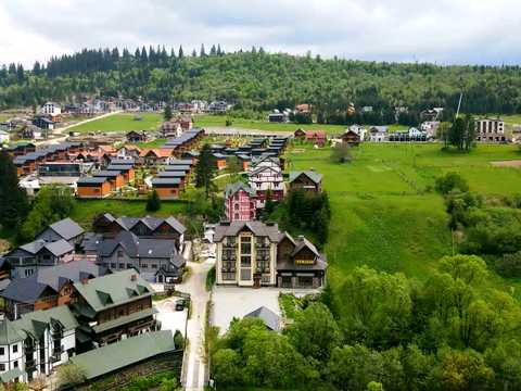 коммерческая по адресу прелуки, 1