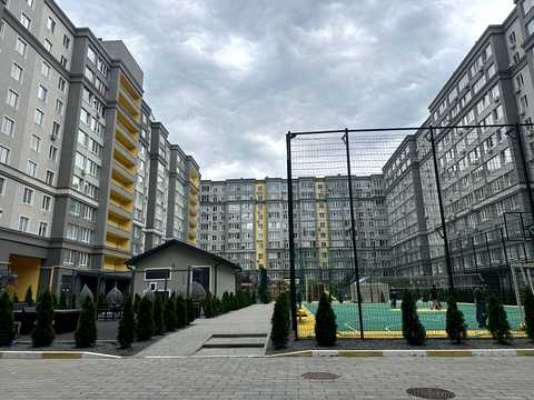 комерційна за адресою Івана Кожедуба вул., 3-А