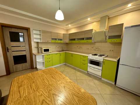 квартира за адресою Миколи Ушакова вул., 1-Д