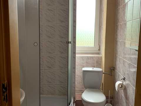 комерційна за адресою Центральна, 50
