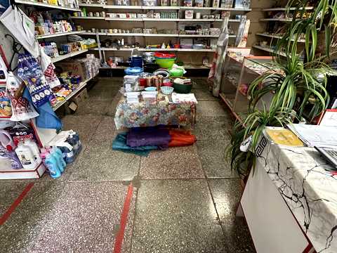 комерційна за адресою Центральна, 19а