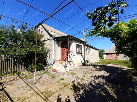 дом по адресу Центральна, 1