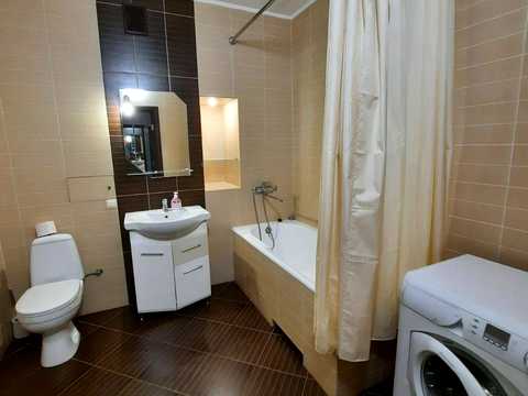квартира за адресою Раїси Окіпної вул., 10