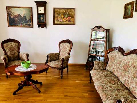 будинок за адресою Головна, 2