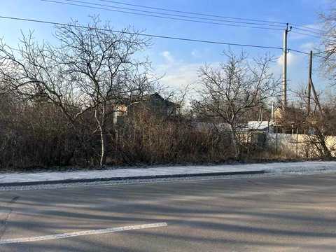 ділянка за адресою Центральна вул., 44