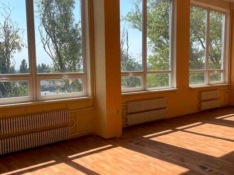 комерційна за адресою Слобожанський просп. (ім. газети Правда), 29