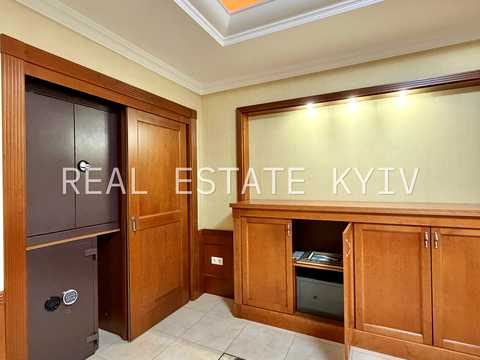 коммерческая по адресу Шота Руставели ул., 44