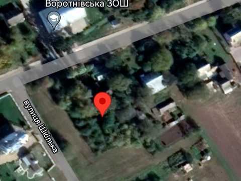 участок по адресу Шкільна