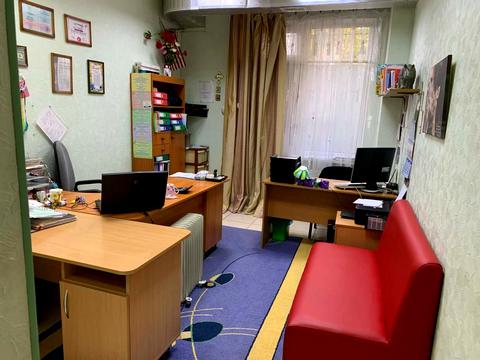 комерційна за адресою Академіка Сахарова вул., 36