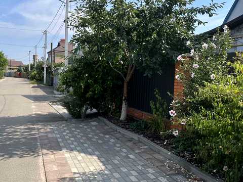 будинок за адресою с. Нові Петрівці, Щаслива вул.