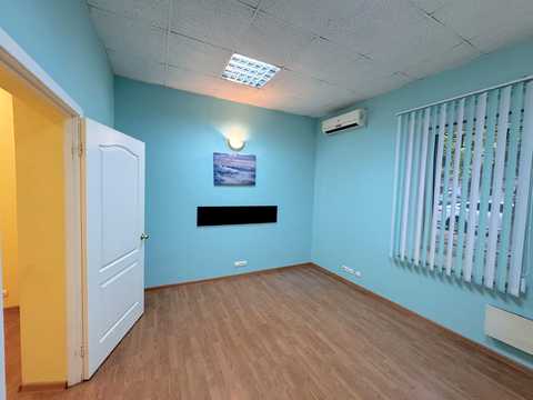 комерційна за адресою Прохоровська вул., 7