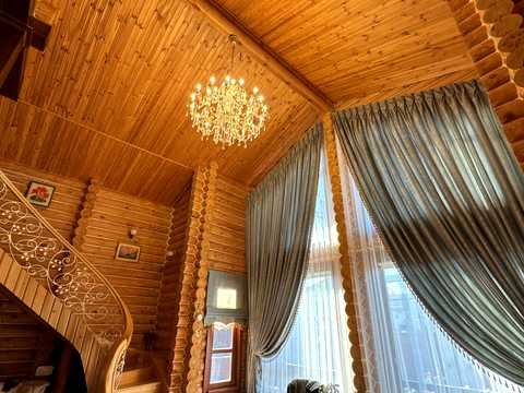 будинок за адресою с. Зарічани, Броварська, 2