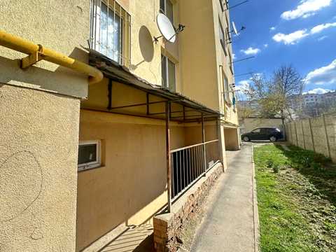 комерційна за адресою Вінниця, Садова вул., 22-Б