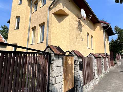 комерційна за адресою Іллі Мечникова вул., 75