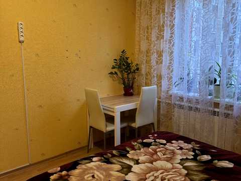 кімната за адресою Степана Олійника вул., 5