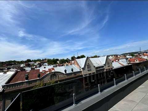 коммерческая по адресу Зарицких ул. (Воровского), 5
