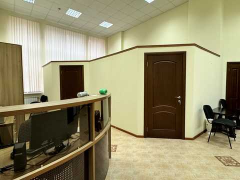 комерційна за адресою Кадетський Гай вул., 6