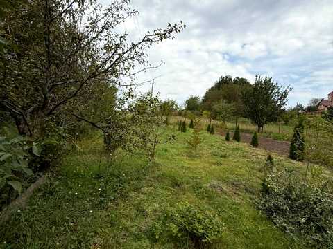 ділянка за адресою Кленова вул., 76