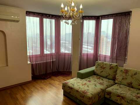 квартира за адресою Автозаводська вул., 99/4