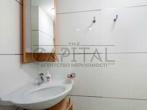 квартира за адресою Шота Руставелі вул., 44