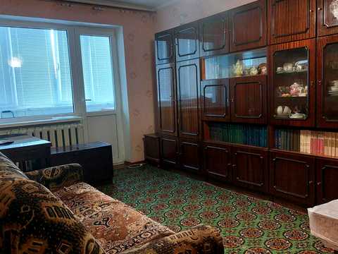 квартира за адресою космонавтів, 51