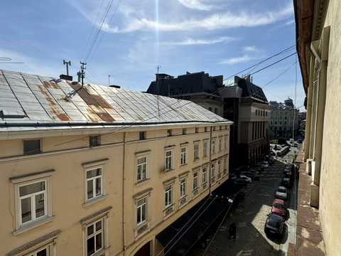 квартира по адресу Братьев Рогатинцев ул., 7