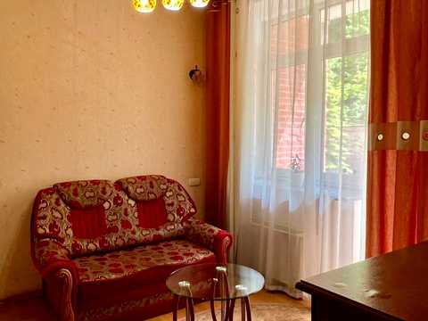 комерційна за адресою Курортна, 19