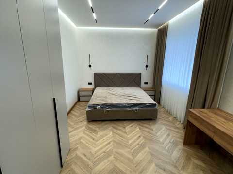 квартира за адресою Дмитра Яворницького вул., 32